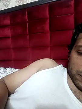 Snapshot of Popzbo chatting on December 3, 12:18 am Popzbo online show from December 3, 12:18 am