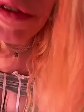 pisswhorelana online show from October 12, 11:26 pm