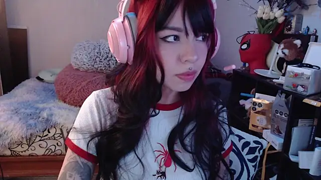 Snapshot of babyakem chatting on February 5, 4:06 am babyakem online show from February 5, 4:06 am