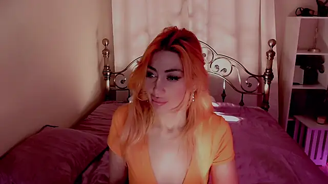 AnnieGOld  online show from December 23, 3:29 am