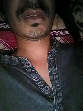 dreamtoungelick69 online show from April 1, 11:33 am