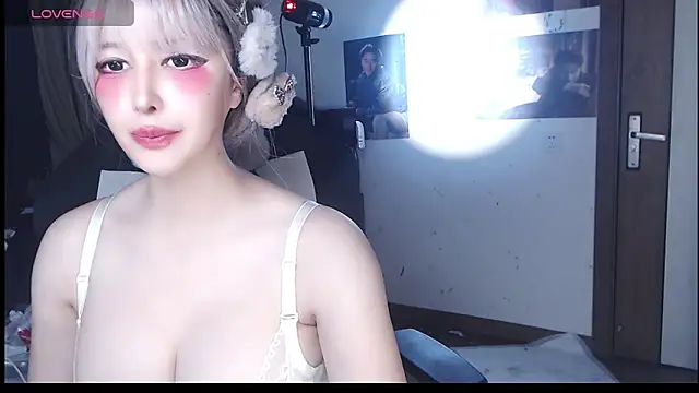 candy cola online show from November 3, 1:12 pm