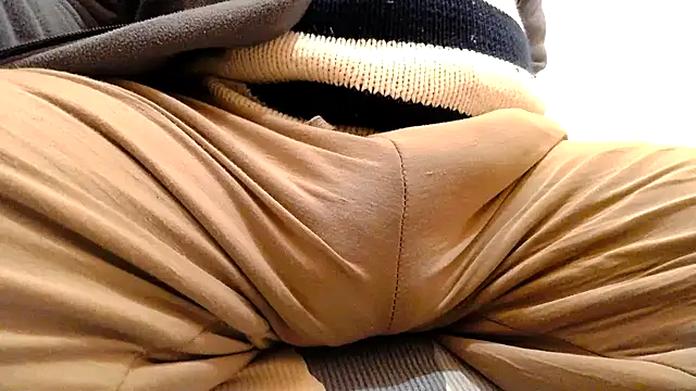 Snapshot of gae89tano chatting on March 10, 3:30 pm gae89tano online show from March 10, 3:30 pm