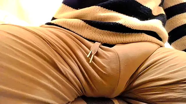 Snapshot of gae89tano chatting on March 21, 5:56 pm gae89tano online show from March 21, 5:56 pm