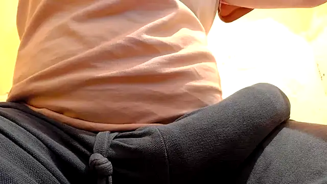 Snapshot of gae89tano chatting on October 7, 6:38 pm gae89tano online show from October 7, 6:38 pm