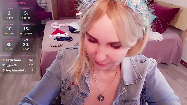  unique cam  online show from December 29, 10:45 am