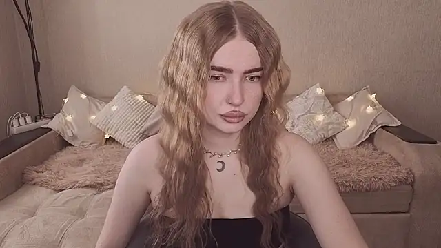 ViolettaLopez online show from March 27, 12:16 pm