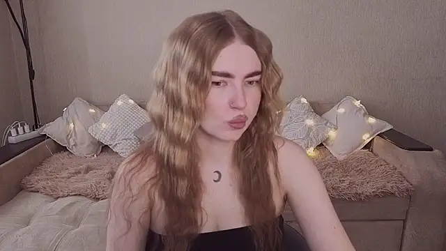 ViolettaLopez online show from April 21, 12:33 pm