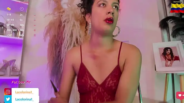 LaColorina  online show from October 24, 6:48 pm