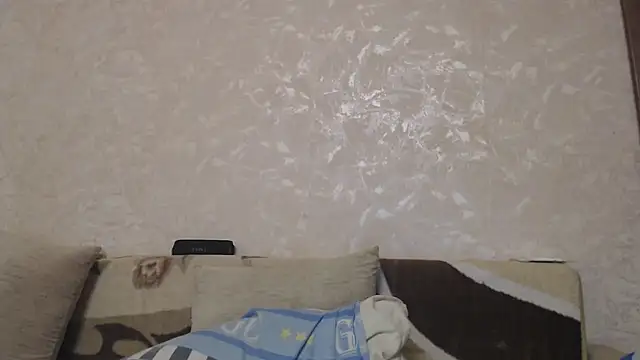 Amy August online show from September 25, 4:38 am