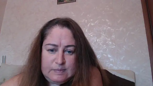 Amy August online show from October 13, 10:04 am