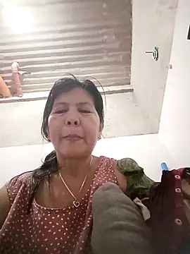 TropicalFlower online show from April 8, 10:15 am