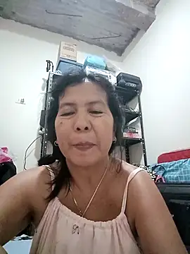 Snapshot of TropicalFlower chatting on May 4, 12:01 pm TropicalFlower online show from May 4, 12:01 pm
