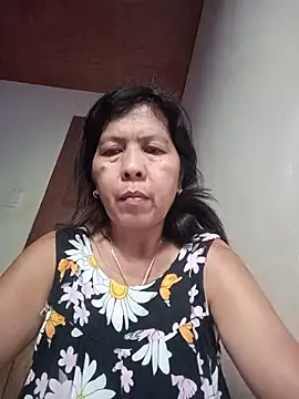 Snapshot of TropicalFlower chatting on June 9, 10:38 am TropicalFlower online show from June 9, 10:38 am