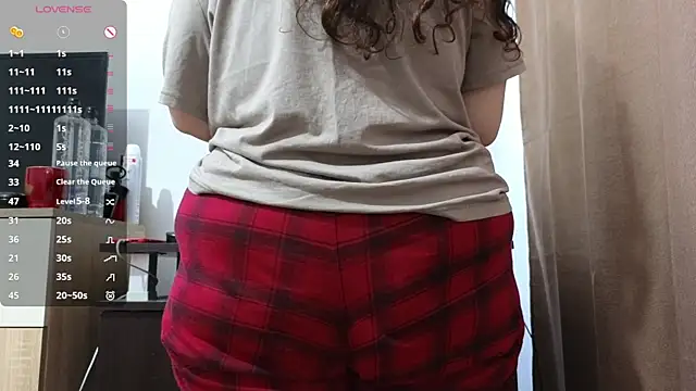 BBW MILF 4U online show from March 26, 8:20 am