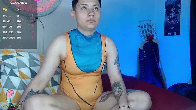 girl intense444 online show from January 9, 12:52 pm