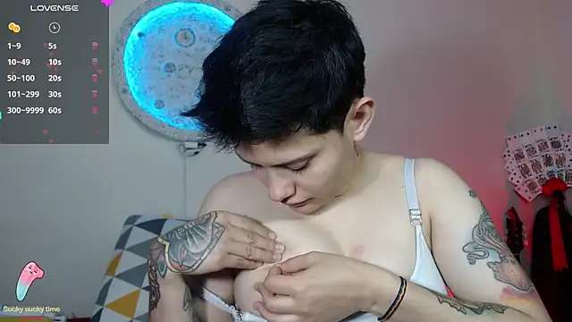 girl intense444 online show from February 9, 7:19 pm