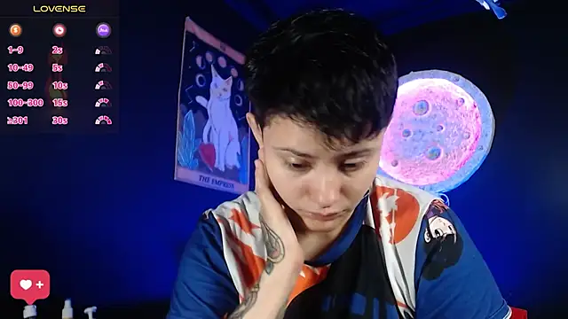 girl intense444 online show from November 4, 12:59 pm