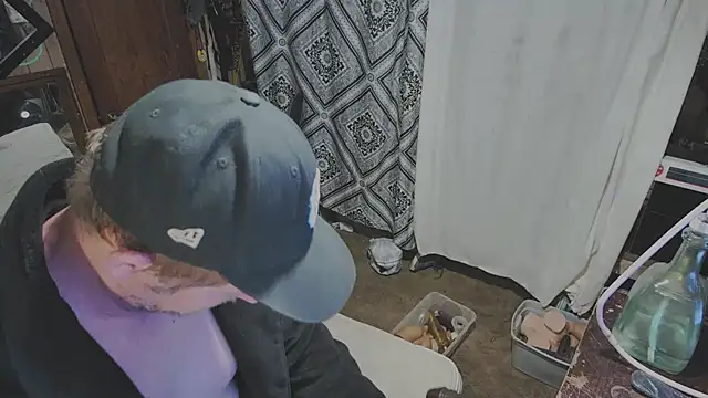 Snapshot of sex4fun_21 chatting on March 2, 9:16 am sex4fun 21 online show from March 2, 9:16 am