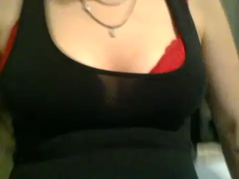 Snapshot of geilmeisje98 chatting on February 18, 6:47 pm geilmeisje98 online show from February 18, 6:47 pm