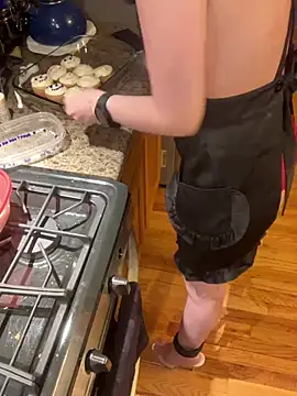 NativeNymph online show from December 26, 9:55 am