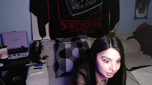 NativeNymph online show from October 15, 7:19 am