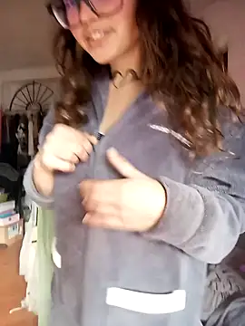 Blulilla69 online show from January 16, 2:30 pm