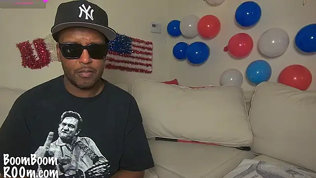 boomboomr00m online show from February 19, 5:05 am