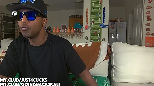 boomboomr00m online show from October 21, 2:12 am