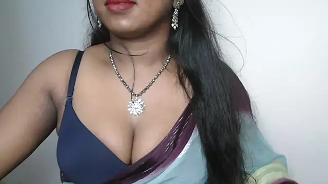 Dhiyapink online show from October 27, 5:00 am