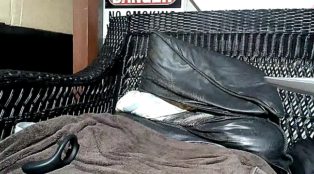 HungHawaiian808xh online show from March 15, 7:09 am