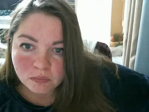 Snapshot of cute__cherry chatting on December 13, 1:26 am cute cherry online show from December 13, 1:26 am