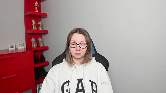 Cookie zoe online show from April 1, 5:30 am