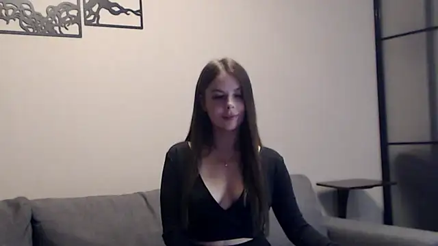 Snapshot of Melanie_Scott_Richerds chatting on October 19, 8:09 pm Melanie Scott Richerds online show from October 19, 8:09 pm