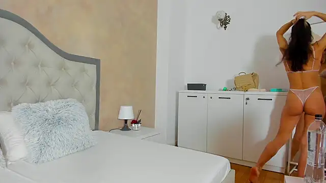 JennaMyers online show from October 20, 7:14 pm