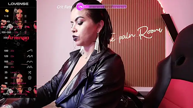 Snapshot of arianna_smith_ chatting on February 1, 8:47 pm arianna smith online show from February 1, 8:47 pm
