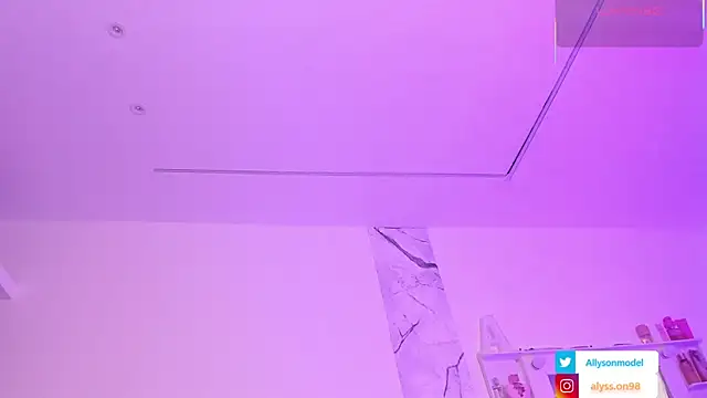 alysson 18 online show from June 6, 2:11 pm