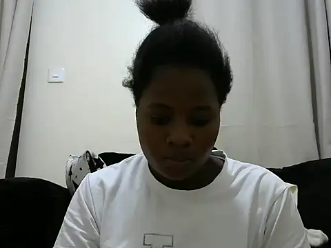 sexy nicolleta online show from June 2, 2:46 am