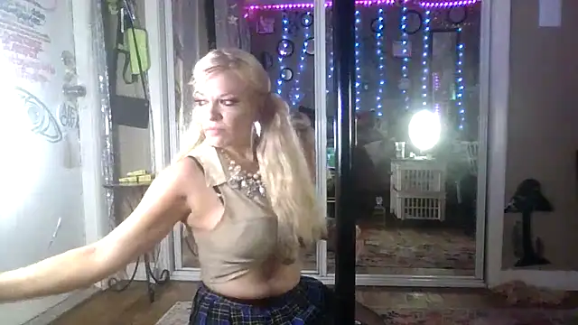 marilyn420 online show from June 14, 7:10 am