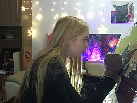 SecretSophia online show from March 19, 9:37 pm