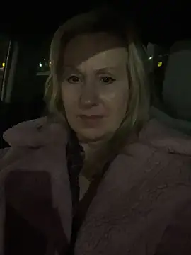 Snapshot of Lisaisluscious chatting on January 30, 12:39 am Lisaisluscious online show from January 30, 12:39 am