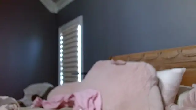 Snapshot of Lisaisluscious chatting on March 20, 8:29 pm Lisaisluscious online show from March 20, 8:29 pm