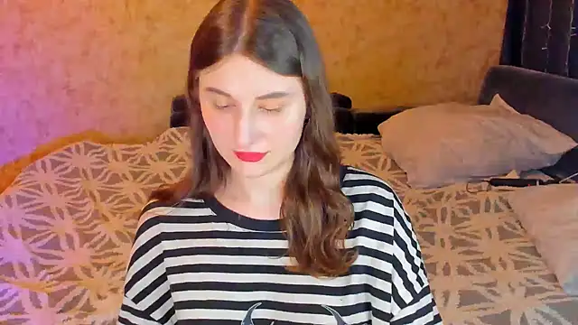 Snapshot of Leliana_Fucker chatting on February 11, 5:50 pm Leliana Fucker online show from February 11, 5:50 pm