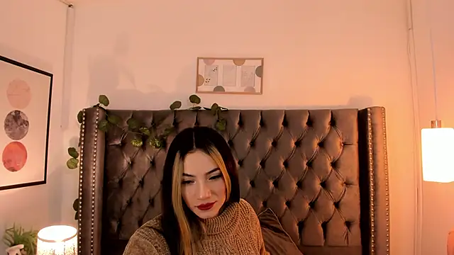 Kim Blane online show from December 12, 6:36 am