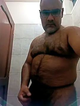 PhillDrake11 online show from March 31, 6:52 pm