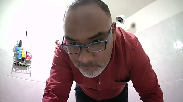 PhillDrake11 online show from April 9, 11:43 pm