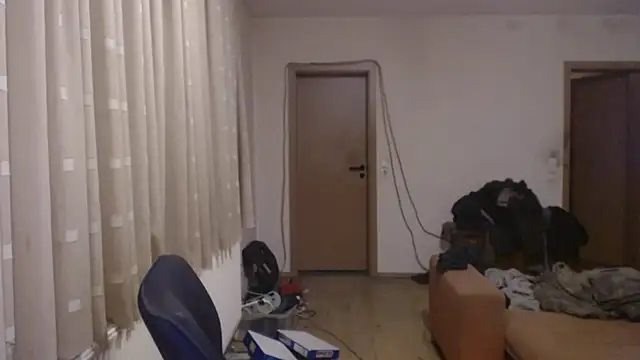 Snapshot of sexymann92 chatting on January 18, 3:20 am sexymann92 online show from January 18, 3:20 am