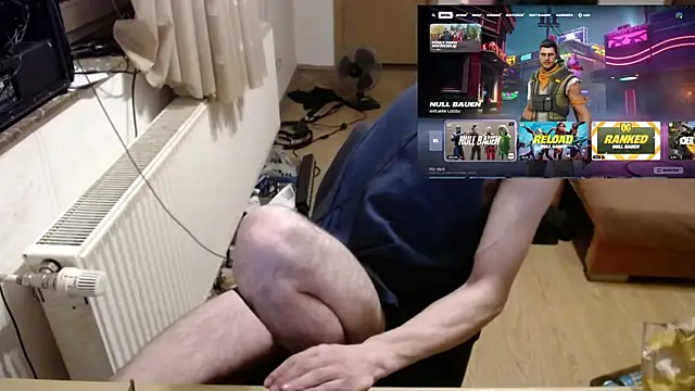 Snapshot of sexymann92 chatting on March 18, 10:58 pm sexymann92 online show from March 18, 10:58 pm