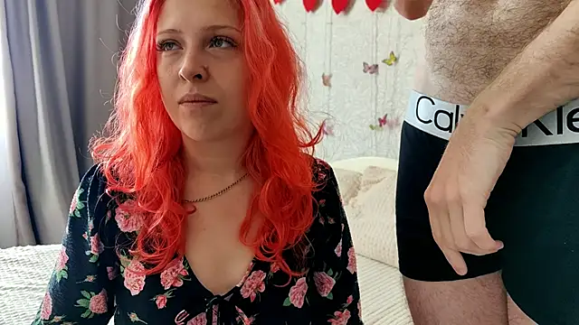 Snapshot of GenrikhBecca chatting on September 17, 6:48 am GenrikhBecca online show from September 17, 6:48 am