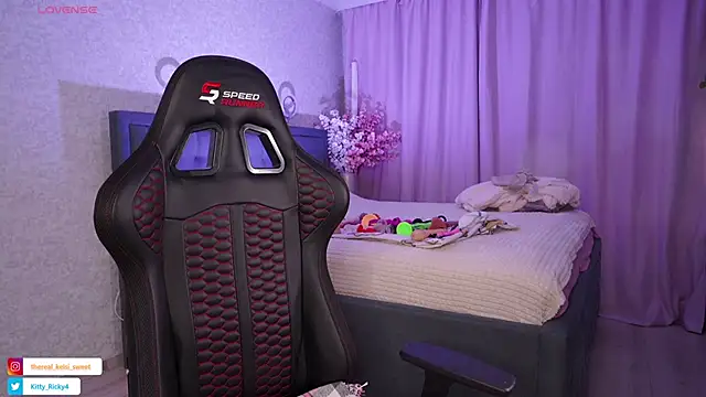 Kitty Ricky online show from November 22, 10:14 am